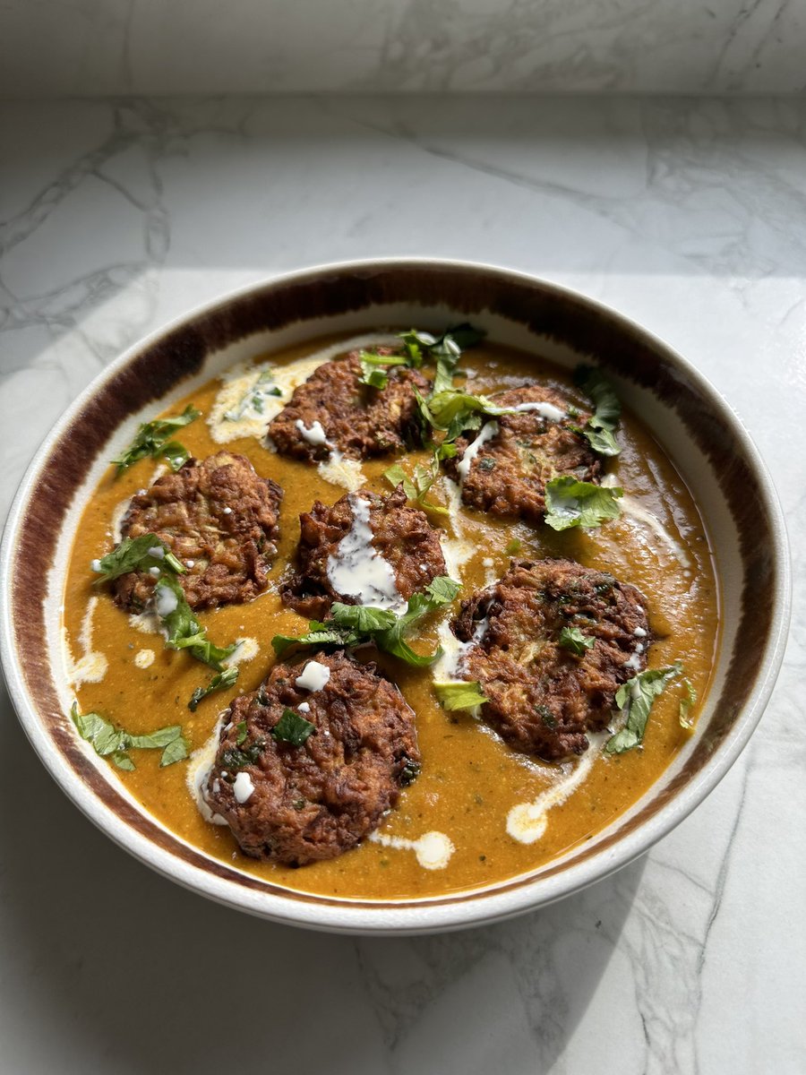 KOFTA CURRY - a delicious veg koftas served with a fabulous curry! Check out the recipe here - m.youtube.com/watch?v=p9wnhD…
