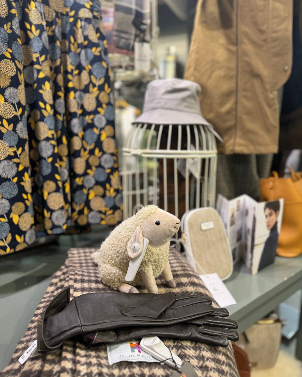 Spring is here and the Kylemore Abbey Craft & Design Shop is bursting with colour🌺 With all the perfect layering essentials for Spring time weather! Shop in-store from 10am to 6pm #KylemoreAbbey #Spring #Fashion #NewIn #Connemara
