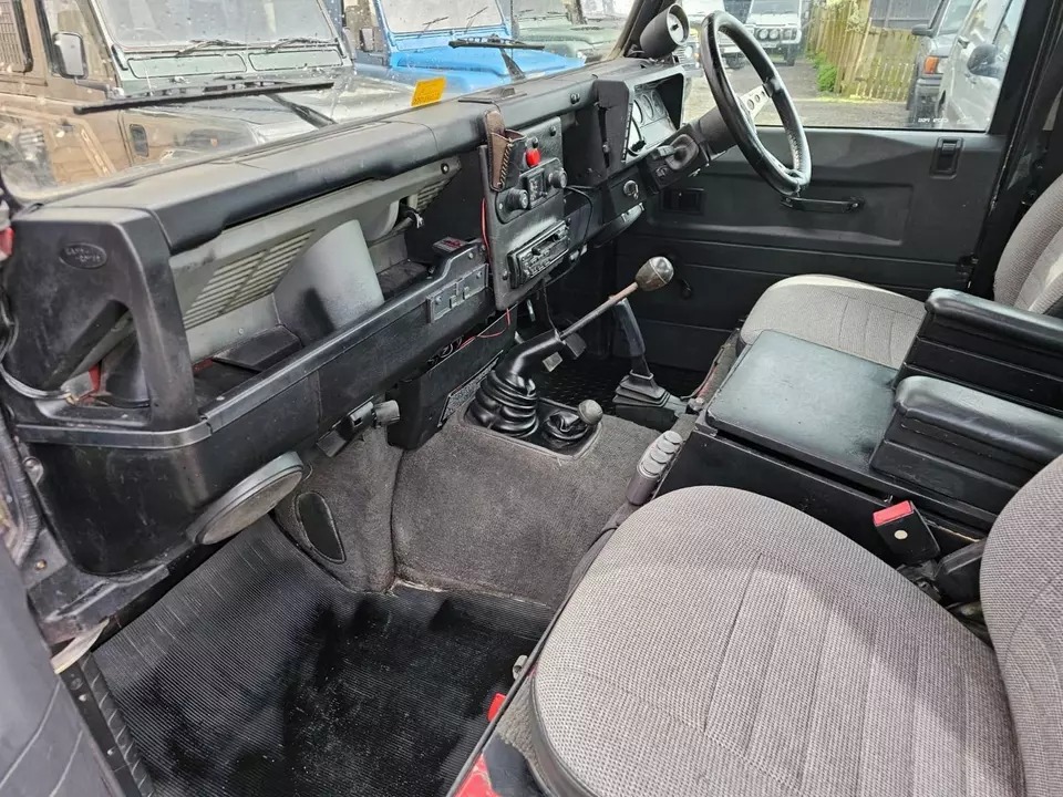 Ad:  1988 Land Rover 110 V8
On eBay here -->> ow.ly/jLxF50RgUbn

 #LandRover110V8 #ClassicCarForSale #OffRoadLife #4x4Adventure #LandRoverLove #RetroCar
