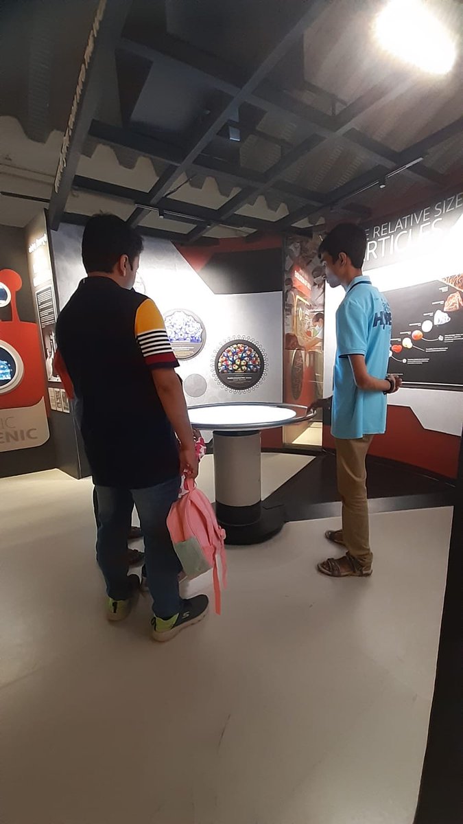 Visitors learning about vaccines at the #VaccinesInjectingHope exhibition at @NSCMumbai , a unit of @ncsmgoi, @MinOfCultureGoI, on March 30 and 31, 2024.

#IndiaUKTogether 

@sciencemuseum @wellcometrust @ICMRDELHI @inBritish @AmritMahotsav
