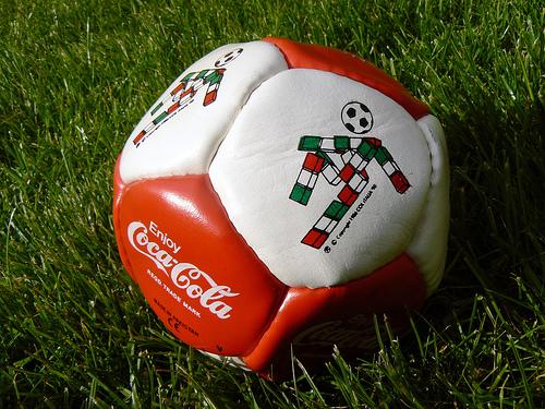 Who remember's owning this Italia '90 ball?