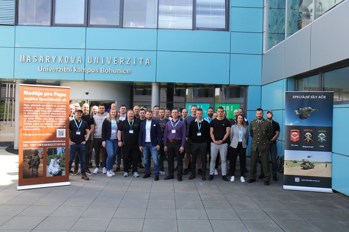 11. a 12. dubna jsme pořádali mezinárodní konferenci, které se účastnilo 6 armád, respektive Speciálních sil z členských států NATO – USA, Belgie, Nizozemsko, Lotyšsko, Finsko a Slovensko. muni.cz/go/5dbb49