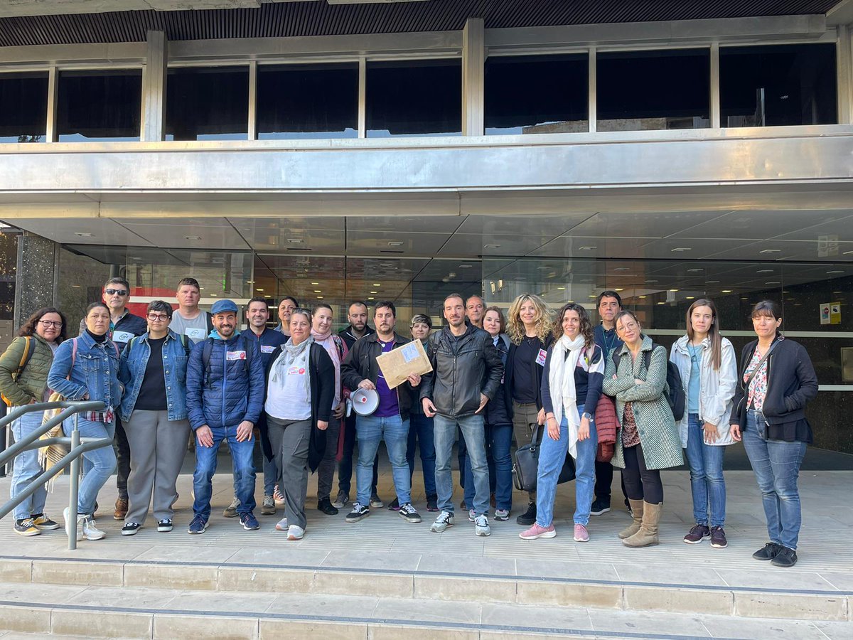 Les treballadores de l’IMSS, cansades d’anys de discriminació i  precarització laboral, hem unit forces per presentar un conjunt de  demandes que busquen la conciliació laboral real i la  protecció dels nostres drets durant l’embaràs i la criança.

ajuntamentbarcelona.ccoo.cat/notificar-app/…