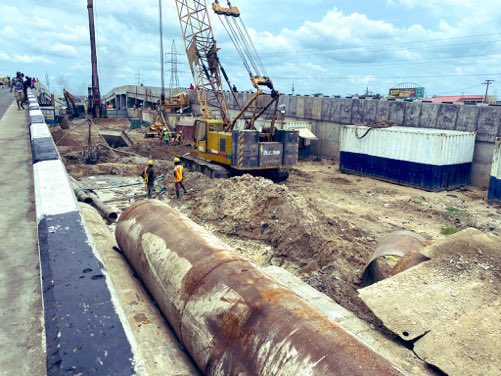 Phase 2 construction of the Blue Line Rail from Mile 2 to Okoko is ongoing, benefiting the Lagos Badagry axis and LASU students. Expected completion is before the current administration of Gov Sanwo-Olu ends, marking another significant project. @jidesanwoolu @Mr_JAGs…