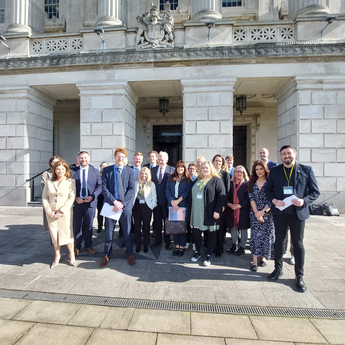 Delighted to be joined by anti-poverty campaigners at Stormont today as we demand Executive action to help families who are struggling. The Executive must listen to the testimony of these groups and act now.