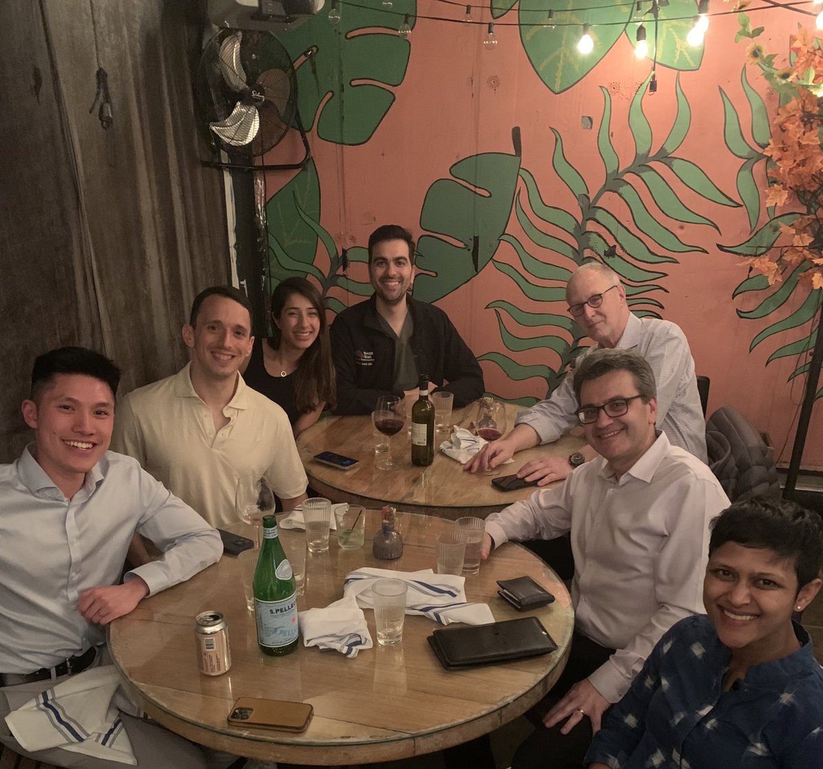 MSH_GI_Fellows's tweet photo. Springtime at @MountSinaiGI means another round of Faculty Dining Series! (No bowel prep required.) 

@Danny_WongMD @Typical_Brian @RababOun @HyderSaidMD @Adams1002 @ManasiAgrawalMD @brownbrij76 @jdclaytor @SalamBeahMD @JellyanaPeraza https://t.co/hCMXRFlyUf
