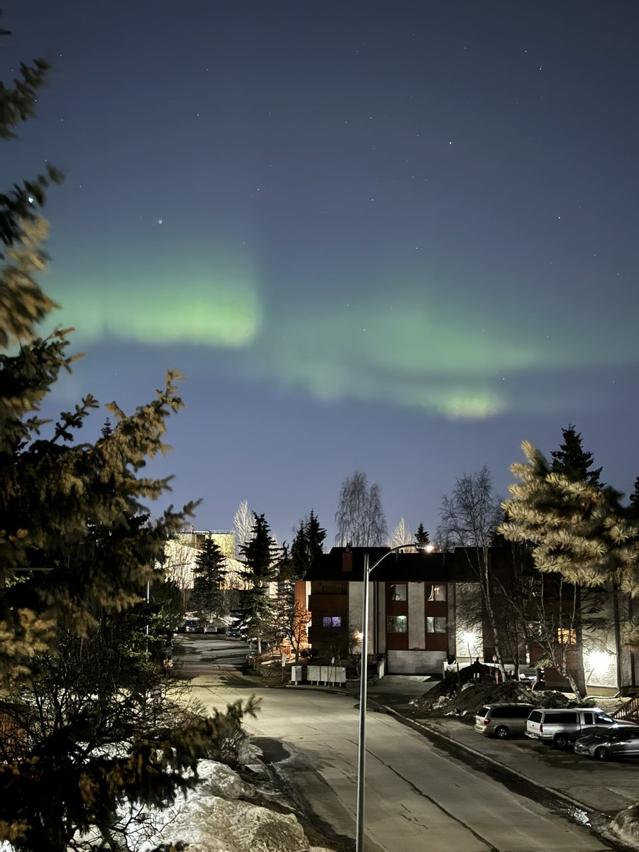 #aurora seen in Anchorage, AK

@AuroraNotify