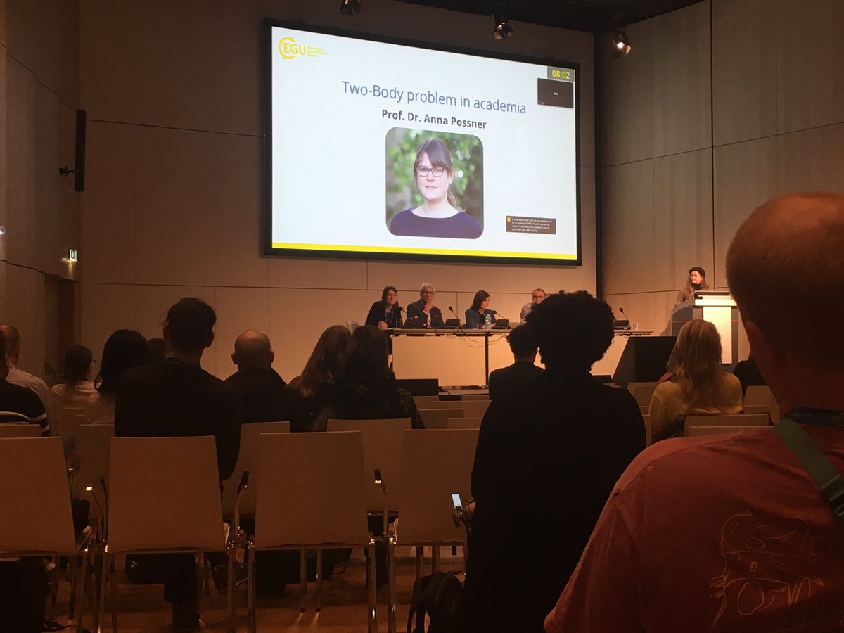 Excellent debate this morning #EGU24 about mobility in academia—the benefits and negative impacts on career success, the two body problem, mobility barriers, moving from necessity, brain drain, and the privilege of academia