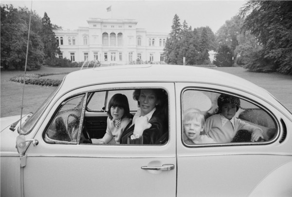 Vor 50 Jahren zogen die Scheels in die Villa Hammerschmidt. Neben ihrem Mann, schrieb auch die leidenschaftliche Ärztin Mildred Scheel Geschichte. Nicht nur als jüngste First Lady mit Patchwork-Familie, sondern v.a. als Gründerin der @Krebshilfe_Bonn 1/2 (Foto: Michael Friedel)