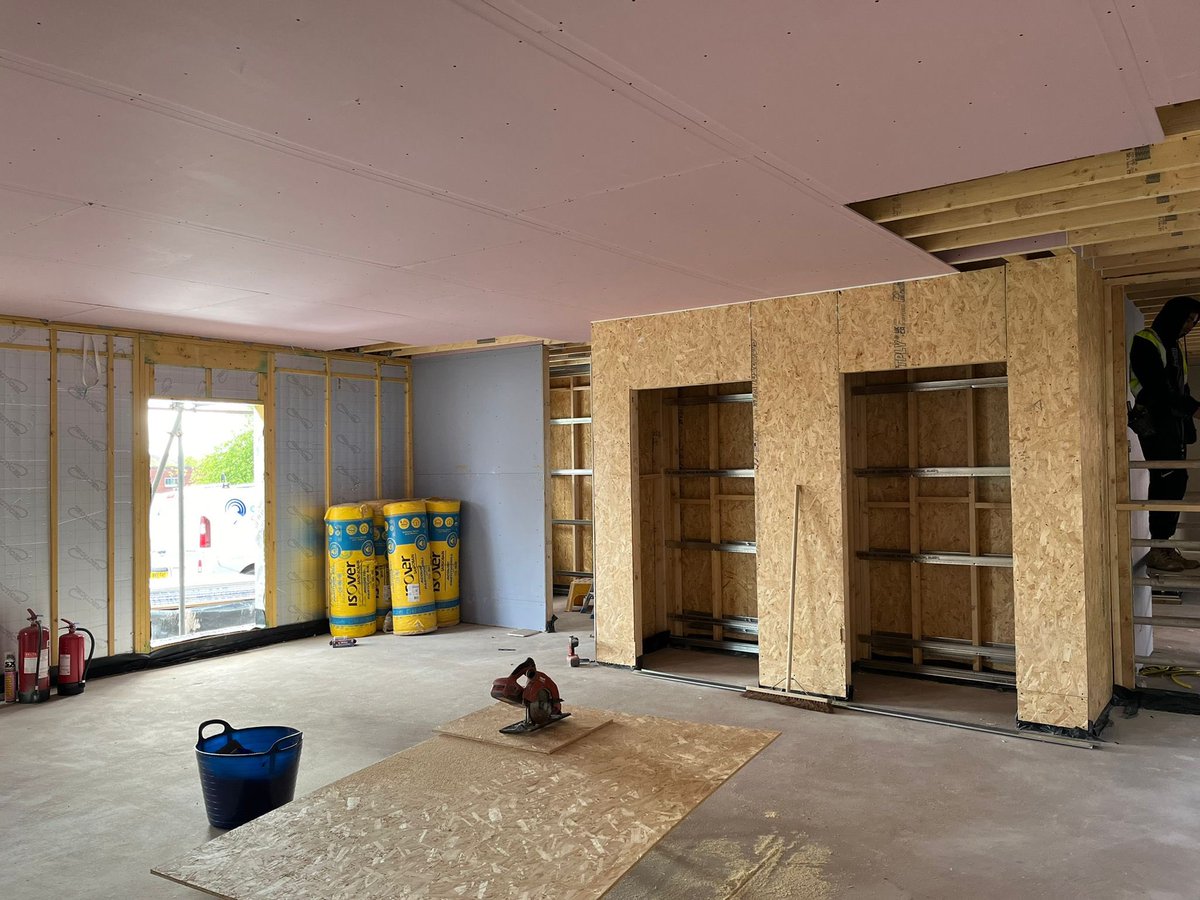 RAEBuild's tweet image. Work is progressing well on the new modular building at Mesty Croft Primary School in #wednesbury. 
For all your building requirements please contact us on 01785 258165.
#schoolrefurbishment #buildingprojects #education #buildingcommunity #creatingthefuture #buildingcontractor