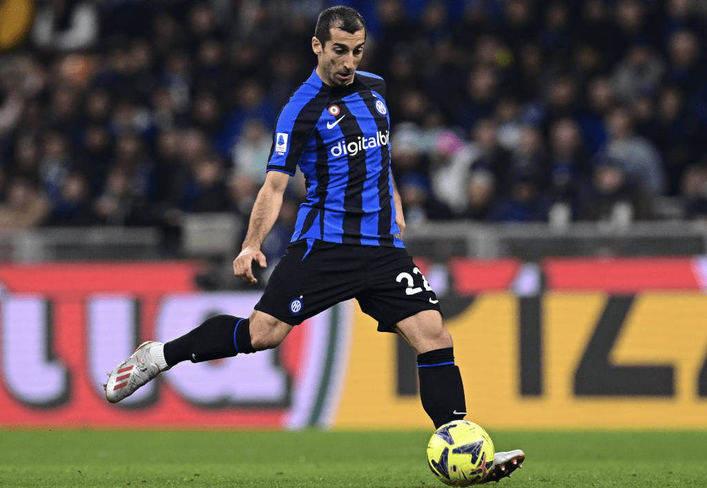 hrachoff's tweet photo. Henrikh Mkhitaryan is the only player born before 1990 to have played over 30 matches in the top 5 leagues this season.
#Armena @HenrikhMkh https://t.co/T2pqOPzaKK