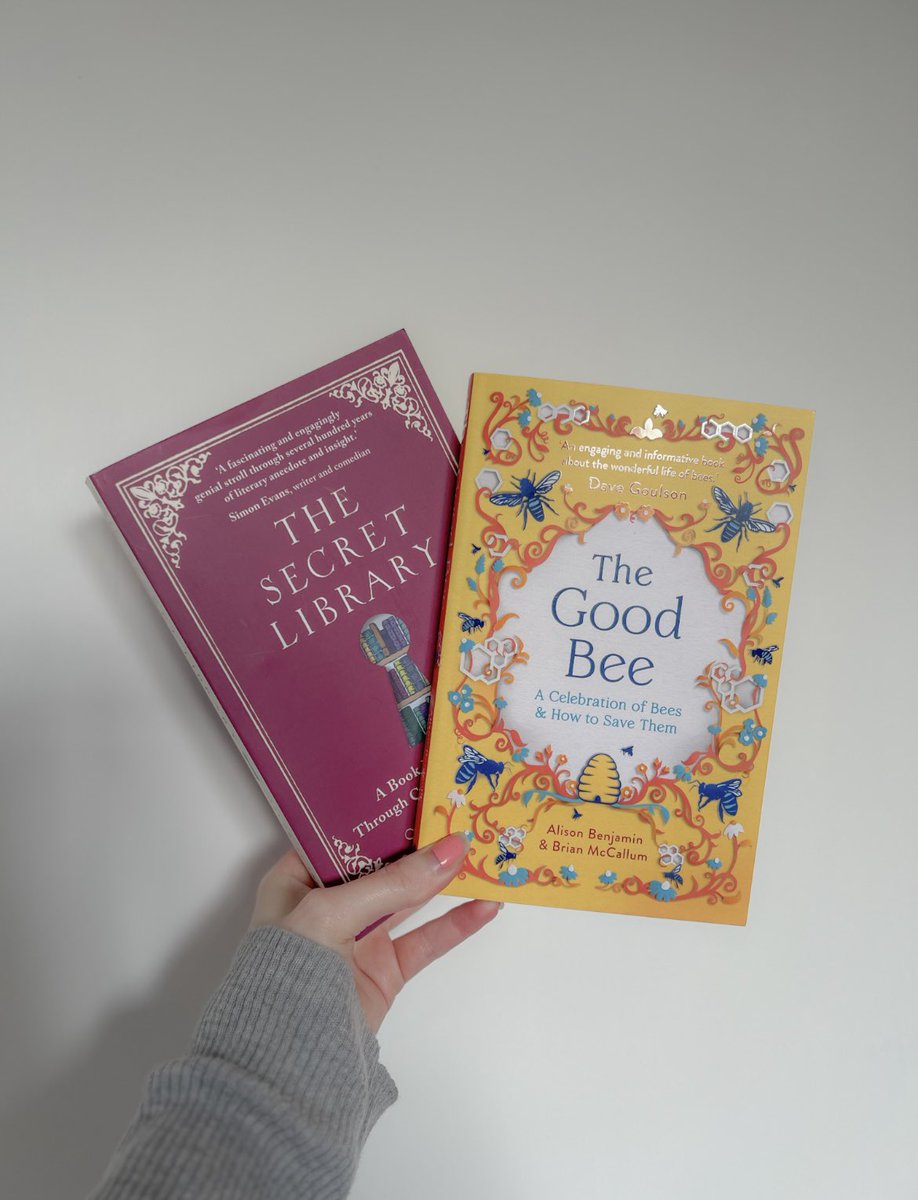 Thank you so much to the lovely @RachelMayQuin @OMaraBooks & Tandem Collective for these gorgeous copies of The Good Bee & The Secret Library! 😍 I read The Good Bee over the weekend and it was brilliant (review coming soon!💖)