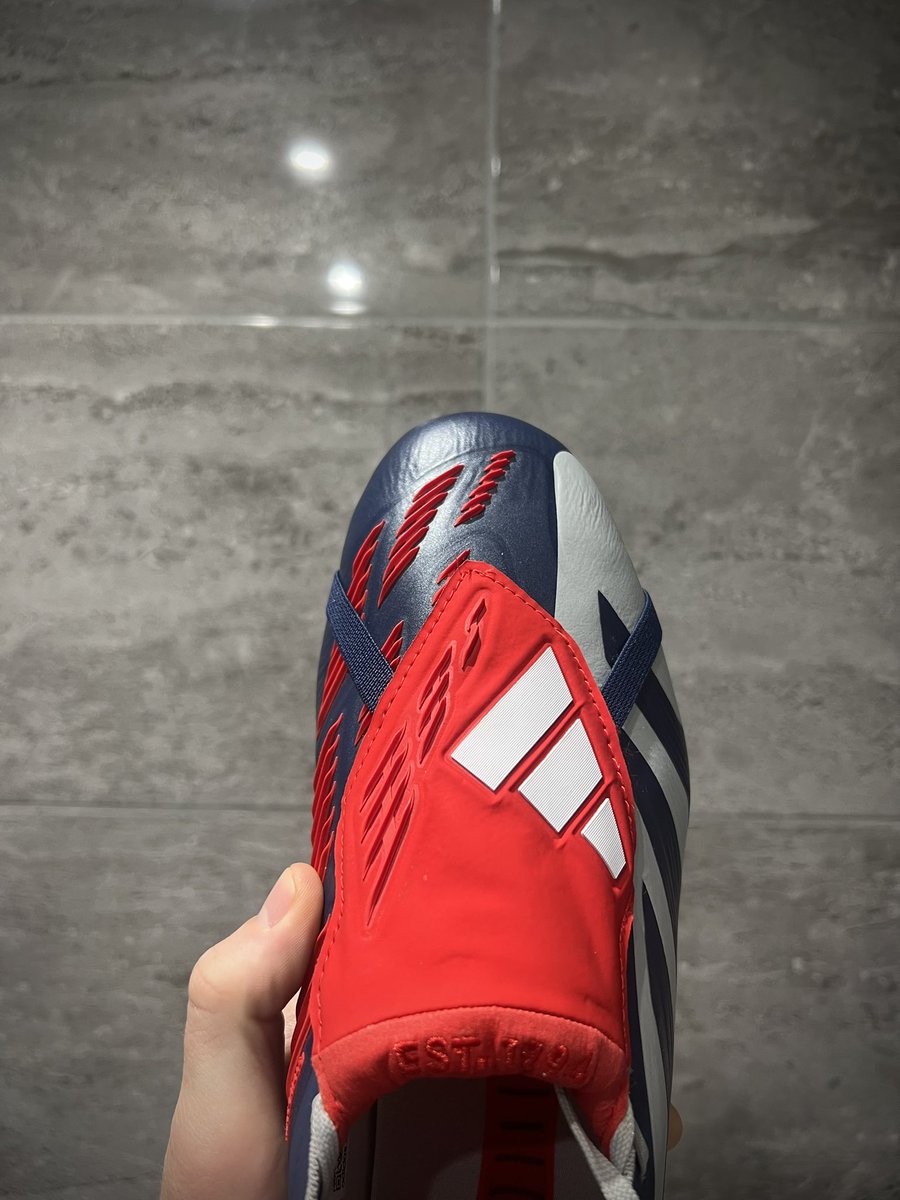 RTaylorMadeBoot's tweet photo. Adidas Predator 24 Elite - Roterio
Colourway - Tech Indigo/Tech Indigo/Vivid Red 🩶💙
Size - UK 9.5 / US 10 FG 👣
Condition - BNWT✔️ FOR SALE 💰
Year of Release - April 2024 📆
#adidaspredator #adidapredator24 #adidas #adidadfootball #predatorcollection #adidasfootballboots https://t.co/evUK70NB9E