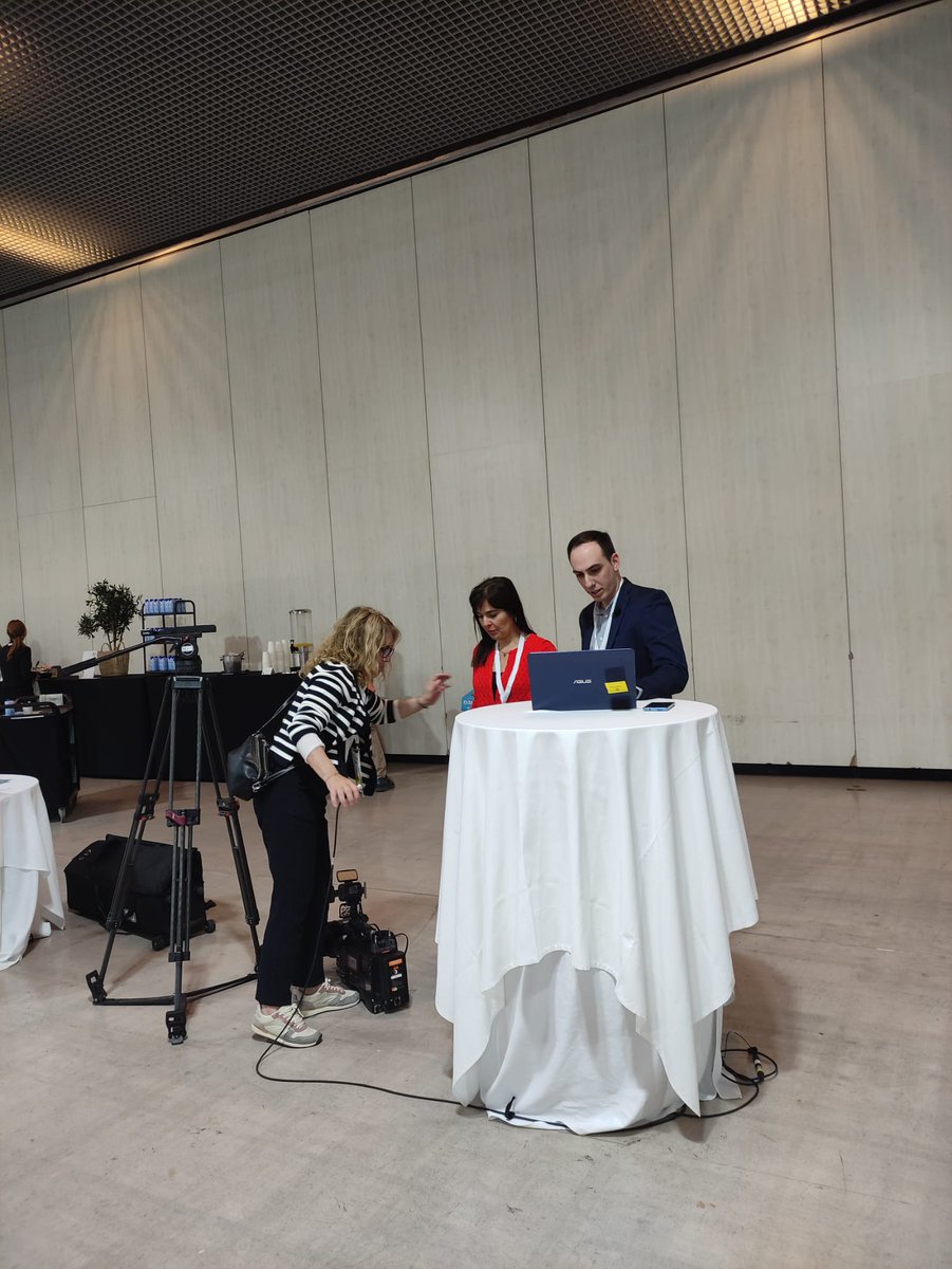 XSanchezArtus's tweet photo. 🌊Exciting news from #OceanDecade24 in Barcelona! Thrilled to have presented on restoring river-delta-coast-sea systems, focusing on Ebro Delta using NbS and EWS inside @RESTCOAST_H2020 and @DANUBIUSRI projects! Let's push for marine sustainability. #CoastResilience #Delta🌊 https://t.co/FCI4uAJN6o