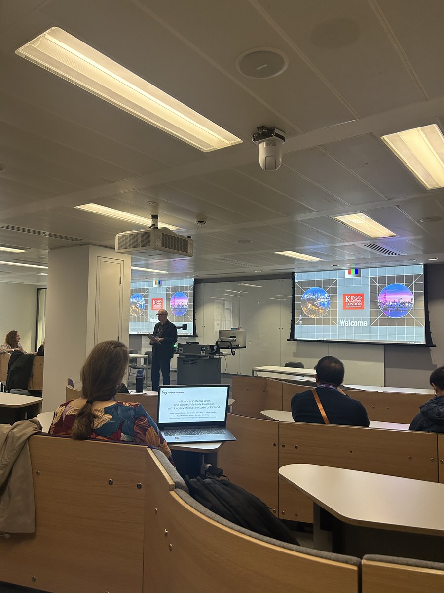 Very exciting start to #MI2024 today at <a href="/KingsCollegeLon/">King's College London</a> <a href="/kingscmci/">King's CMCI</a>! Check out the programme and amazing presenters media-industries.org