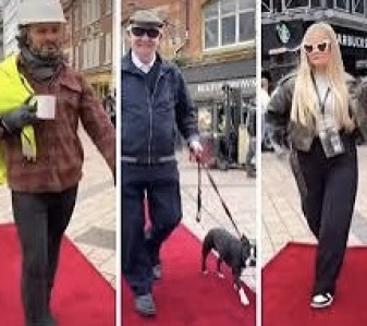 What happened when TikToker Alan Wallace rolled out the red carpet for strangers and gave them their moment to shine🧐

Lots of wonderfulness🌟 #shineon #bethe1to #ubuntu #thereisgood❤️

@Upworthy upworthy.com/guy-literally-…