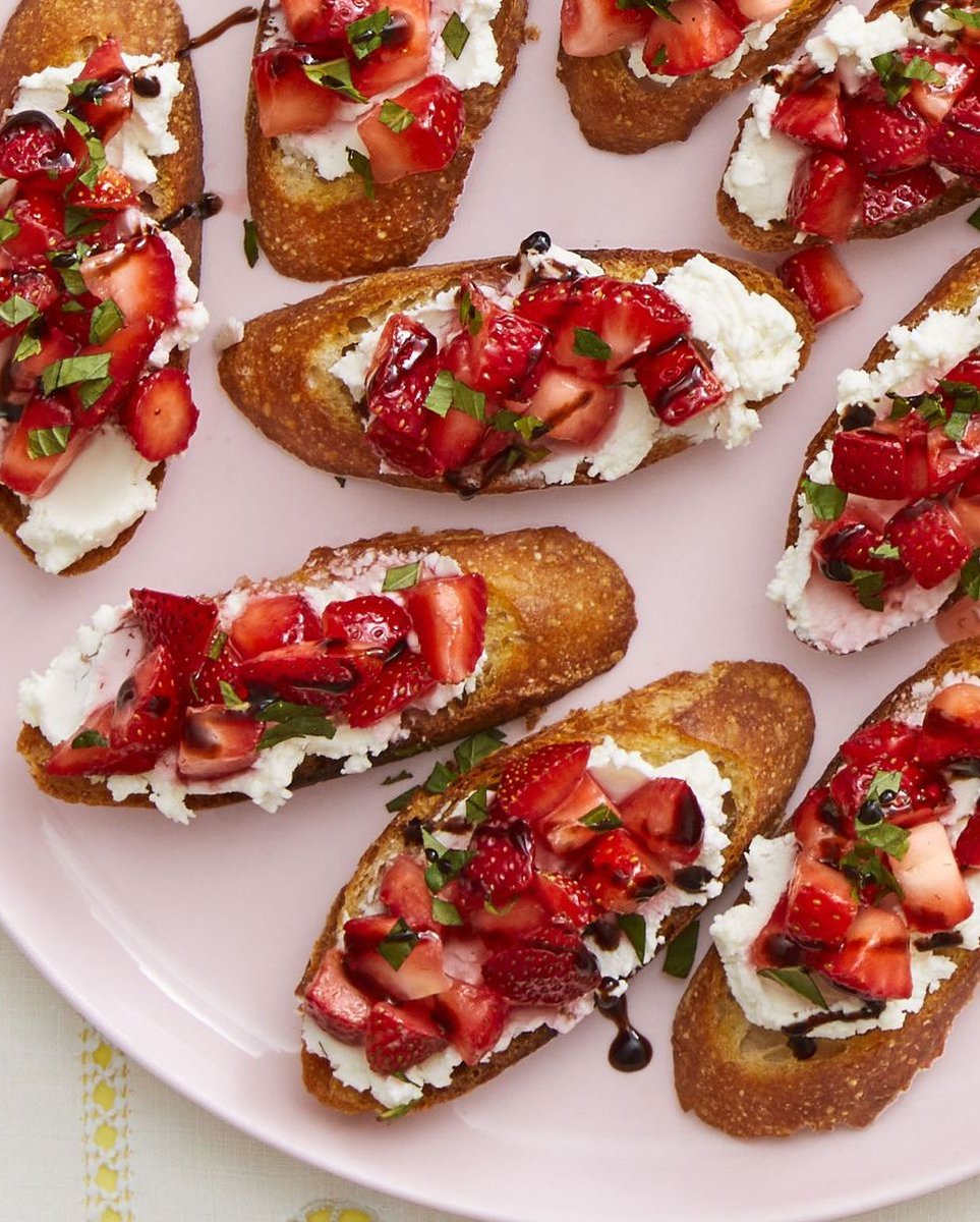 Strawberry and Goat Cheese Crostini

#different_recipes #cooking #food #foodporn #foodie #instafood #foodphotography #yummy #foodstagram #foodblogger #delicious #homemade #recipe #recipes