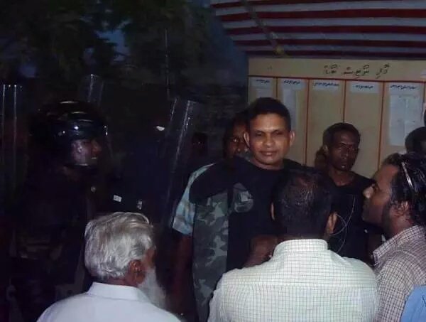 Dhunfini haruge roolhaa bimaa hamakollan dhiya force ge veriyaa Nazim.
