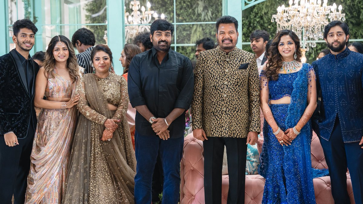 #VijaySethupathi at #Shankar Daughter's Wedding🔥🔥 

#KritiSanon #Aavesham #ThalapathyVijay #SalmanKhan #ArbaazKhan #Thangalaan #Kannappa #Chiyaan62 #SalmankhanHouseFiring #LokeshKanagaraj #RanveerSingh