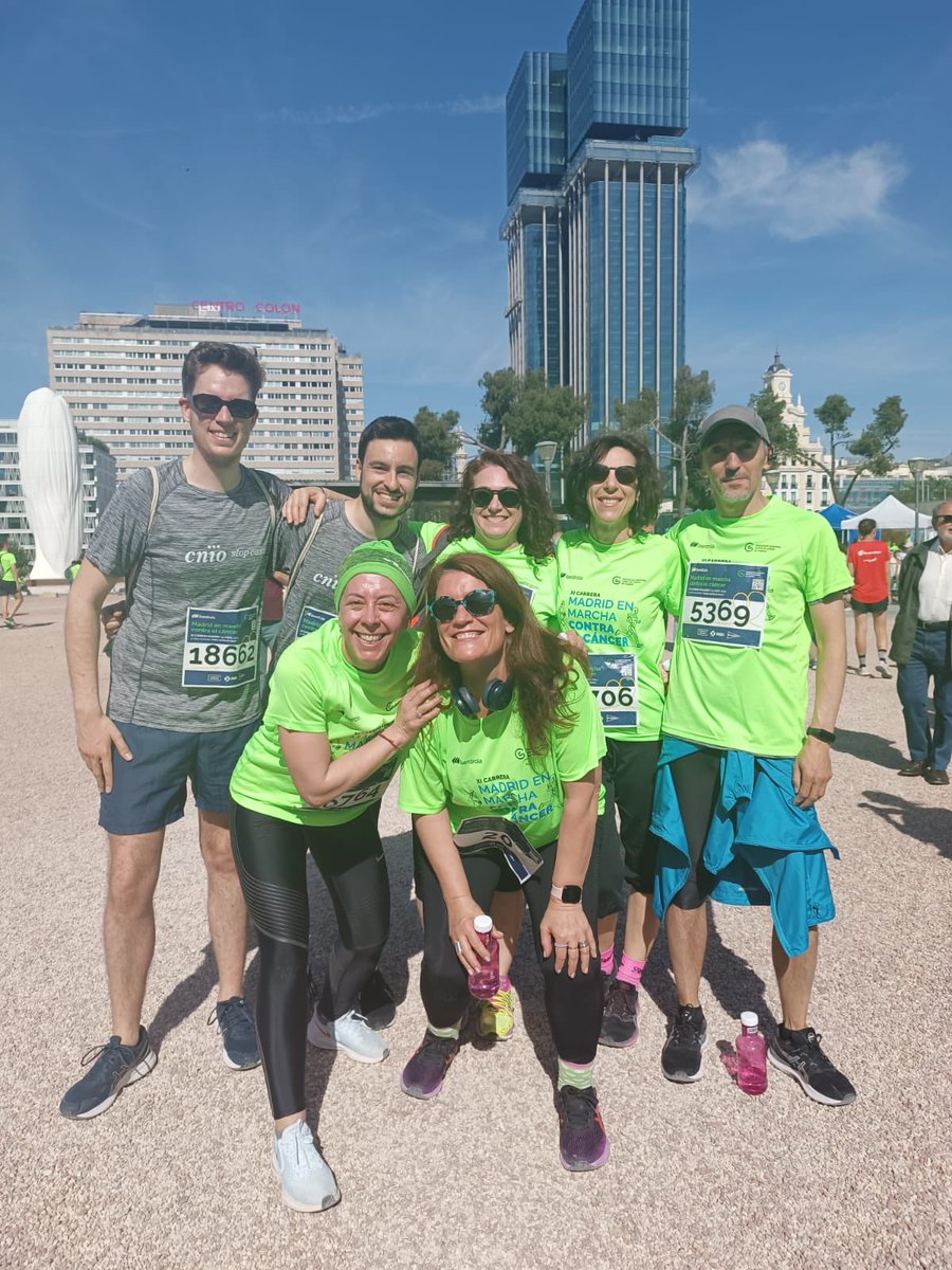 Como cada año, nuestro grupo participa en la carrera contra el cáncer de la AECC @ContraCancerEs junto con otros miembros del @CNIOStopCancer y nuestra antigua compañera y actual Secretaria General de Investigación @EvaOrtegaPaino