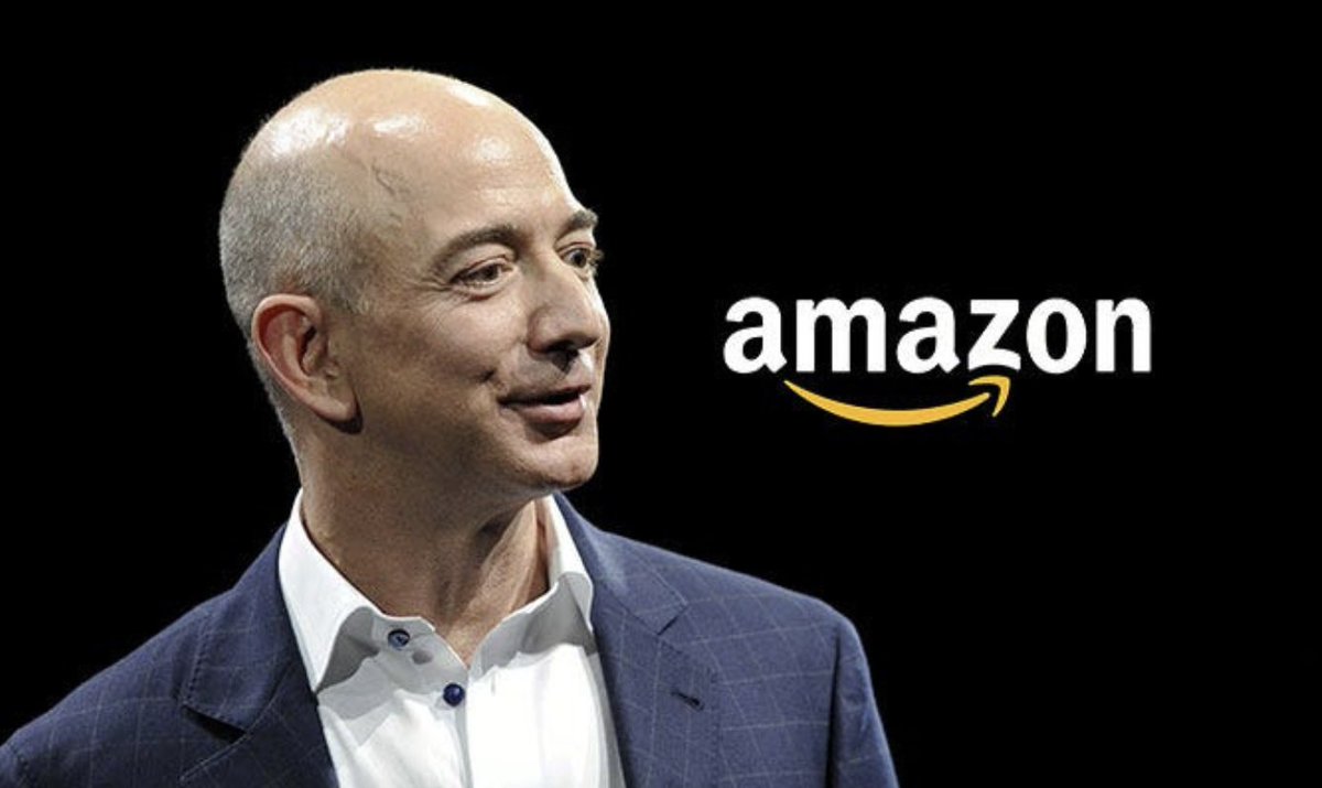 CodeByPoonam's tweet photo. Amazon just dropped Rufus, and its insane

It is literally ChatGPT for shopping

Here's everything you need to know: https://t.co/o1mJEvZMpb