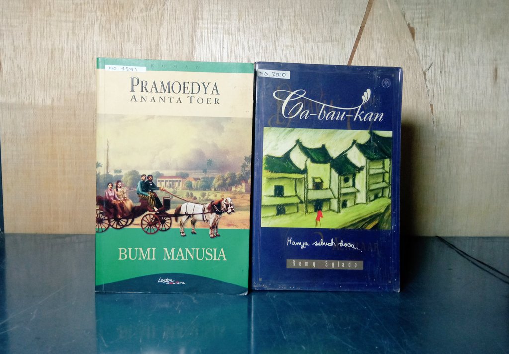 septembooks's tweet photo. Salam kenal, kawan. Izinkan kami, toko buku kecil2an ini meramaikan X. Ada Give Away perkenalan nih berupa novel “Bumi Manusia” &amp; “Ca Bau Kan” utk 2 pemenang. Free ongkir.

Syaratnya gampang: follow akun kami, RT twit ini, lalu reply dgn buku pilihan serta domisili kalian. Gass🔥 https://t.co/nv7THYE6fQ
