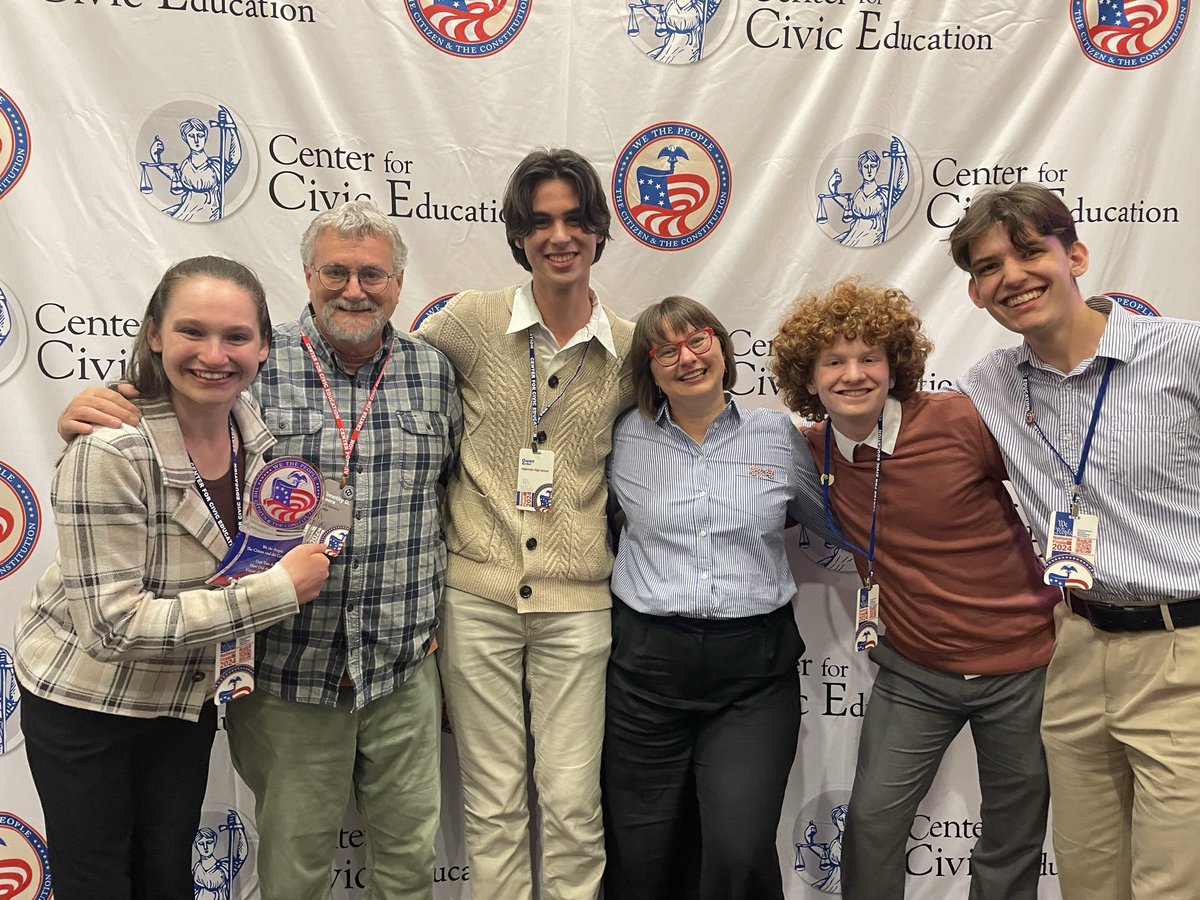 We are waking up to great news from Washington, D.C.! Our @FTHighlandsHS “We the People” team won the Unit 2 championship. It explores the Framers of the Constitution. Congratulations on such a great performance on a national stage! @FTSUPT