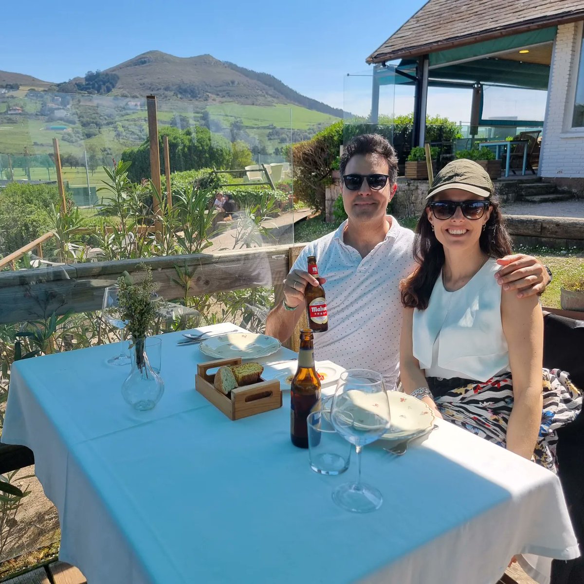 AlvaroCasvi's tweet photo. Comer en #avrile es desconexión, es paz 🫶🏻 @CarolMFR84 #avrile #restaurante #comer #cantabria #relax #comerencantabria https://t.co/vbzLUgkZNx