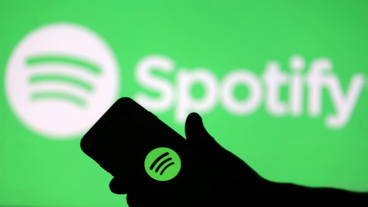 halimkas's tweet image. .@Spotify seems to be working on new #music editing features. This feature allows users to remix their favourite #songs as part of a new paid tier called 'Music Pro'. #TechNews #Spotify