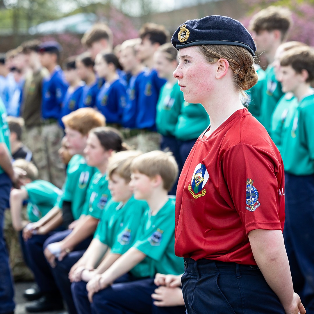 Check out the rest of the photos from the @VCCcadets Field gun at HMS Collingwood 🙌➡️ ow.ly/1sN050RgWUh 📸 @stewartturkington #SouthEastCadets #VolunteerCadetCorps