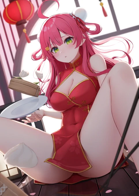 チャイナ服みこち見えそうで見えない... 