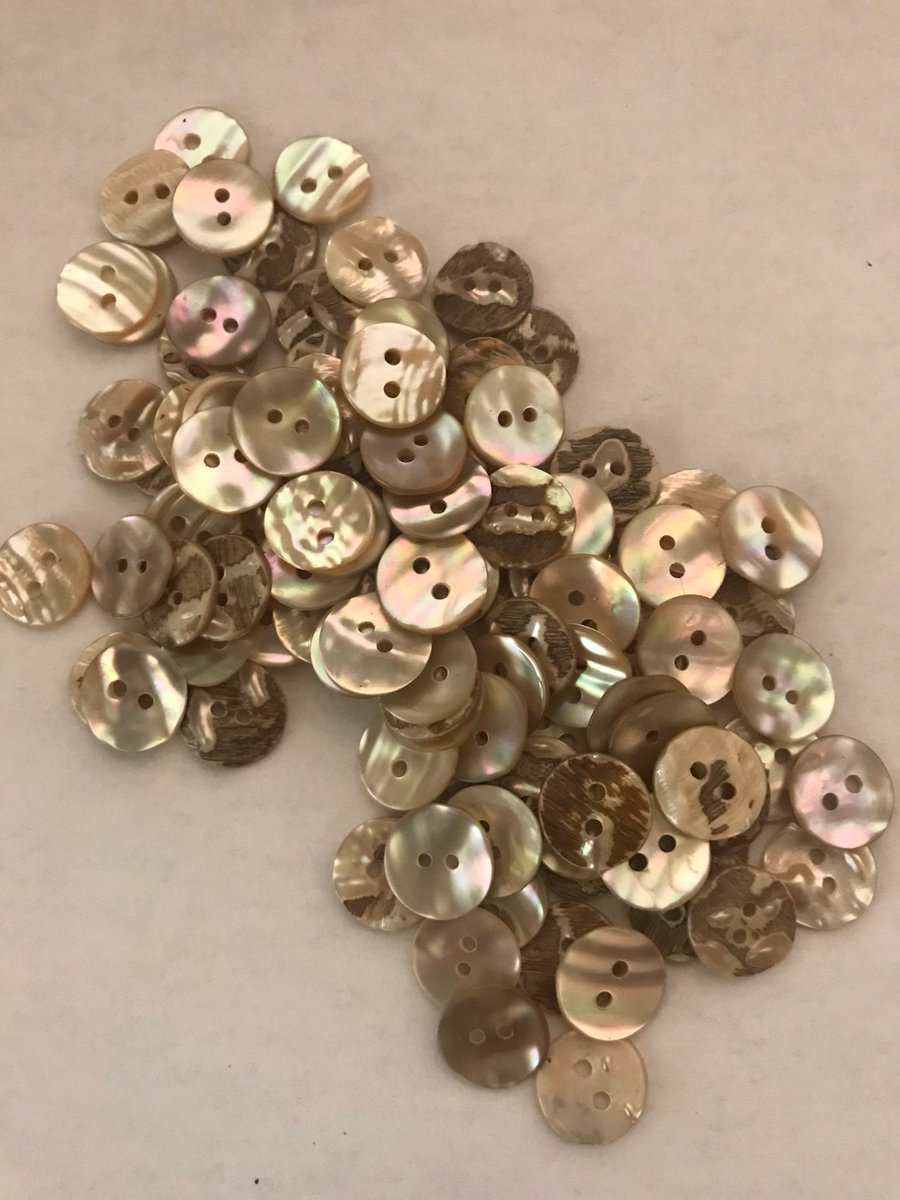 100 Vintage Mother of Pearl 13mm ivory/brown round iridescent buttons Lot of 100 by BySupply tuppu.net/ebf5ae0f #bysupply #Etsy #SewingFindings