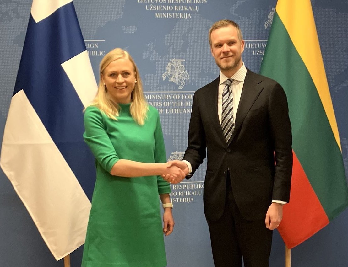 Excellent meeting with my dear colleague <a href="/GLandsbergis/">Gabrielius Landsbergis🇱🇹</a> in Vilnius. Covered topical bilateral issues and foreign policy matters, such as the urgent need to gear up the support to Ukraine, the situation in the Middle-East and supporting Belarusian democratic forces. 🇫🇮🇱🇹