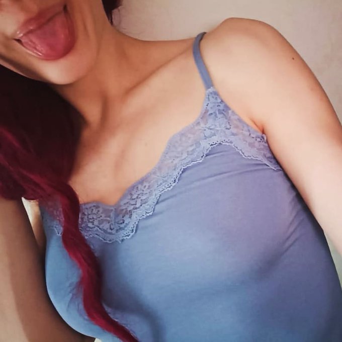 Good morning guys 😜 #Italian #italiangirl #me #picoftheday #redhair https://t.co/UDbzWQ9k8M<a href="/tag/italian"class="tags">#Italian</a><a href="/tag/italiangirl"class="tags">#italiangirl</a><a href="/tag/me"class="tags">#me</a><a href="/tag/picoftheday"class="tags"><span>#picoftheday</span></a><a href="/tag/redhair"class="tags"><span>#redhair</span></a>