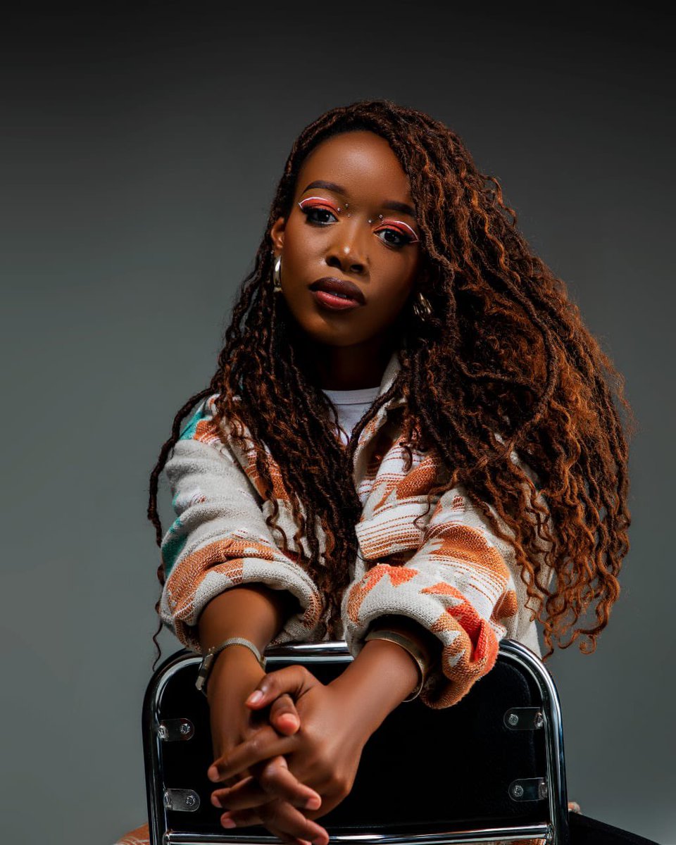 "Maanzi Wa Maana" is a remake of the 2002 released hit by Kenyan contemporary gospel singer Henrie Mutuku. mother, and partner. 

Phy's version of the song was produced by her long-term collaborator Hendrix Sam and mastered by US based engineer Alec Ness.

onerpm.link/389920737099