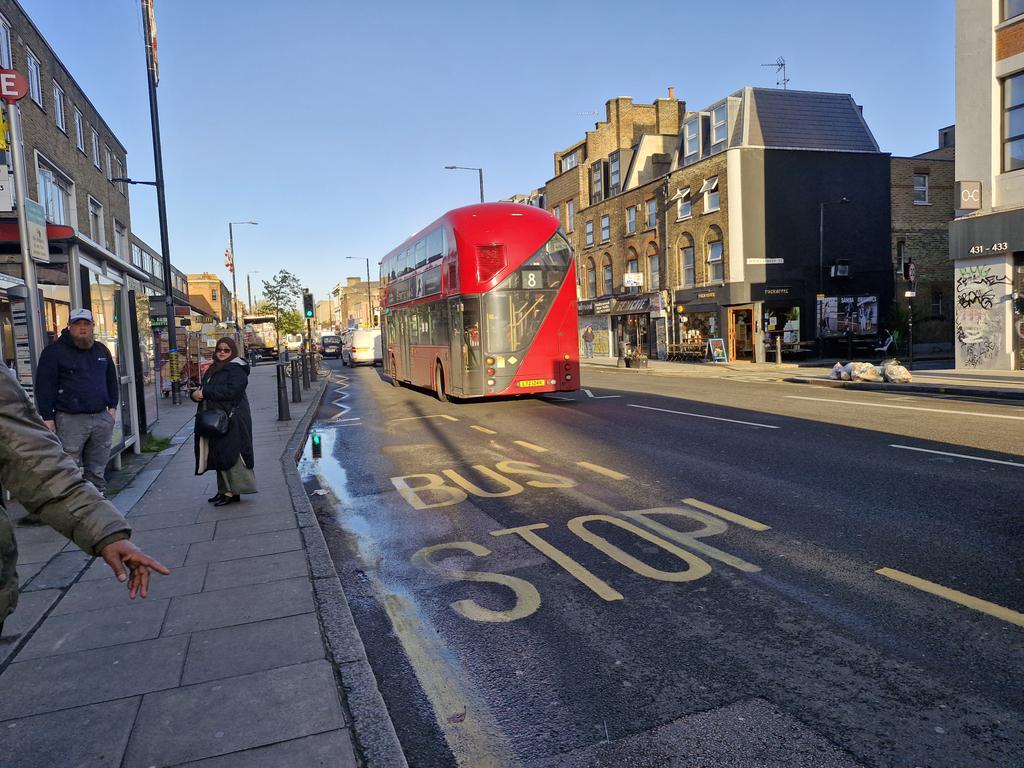 RedJez82's tweet photo. @TfL NO roadworks going on so why close a bus stop off https://t.co/ImT82Jjxqw