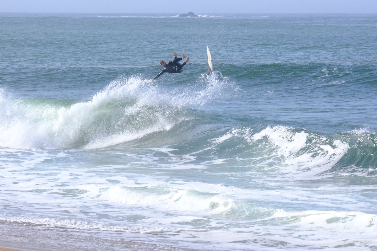 Belle journée à tous 🤗😉
#Bretagne #MagnifiqueBretagne #bretagnetourisme #breizh #bzh #explore_bretagne #Surf #Morbihan #morbihantourisme #spot #sport #glisse #fleurs #photo #photographer #photographie #fujifilm #fujifilmxt3 #fujifilmfrance