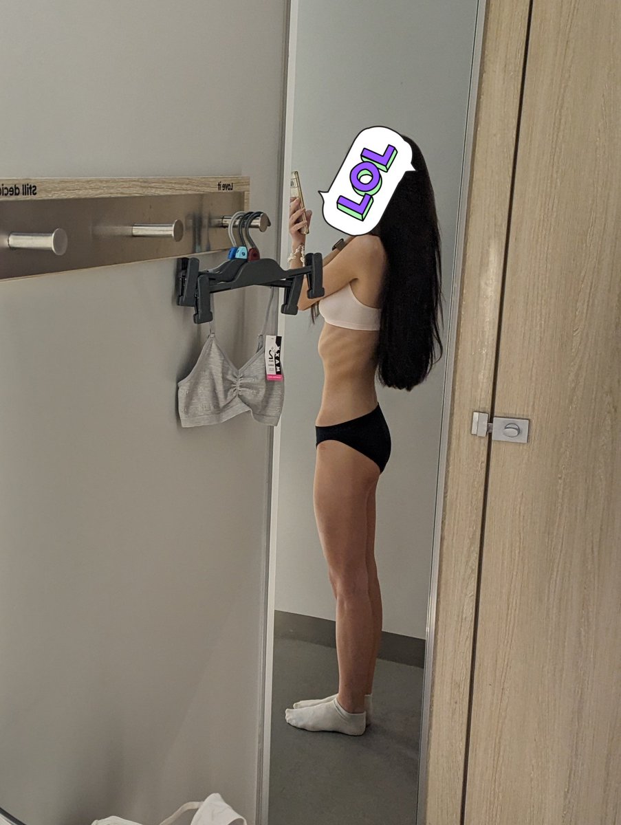 tw bodycheck 

changing room photos