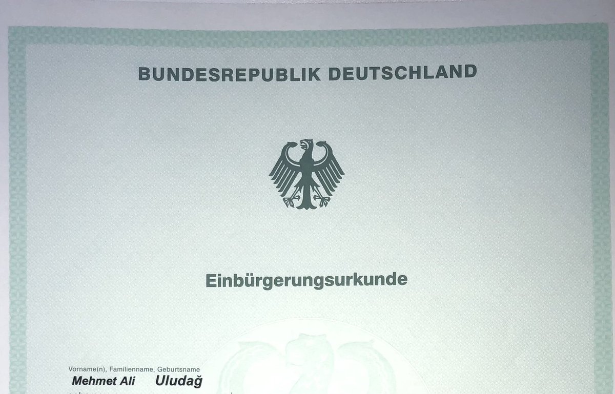 Kıymetli dostlar, yaklaşık 6 yıl önce, çok sevdiğim yurdumdan koparıldıktan sonra, yaşadığımız acı süreç ve bugün itibari ile Alman Vatandaşı olduk. Rabbime şükürler olsun. Darısı bekleyen tüm dostlarıma 🤲