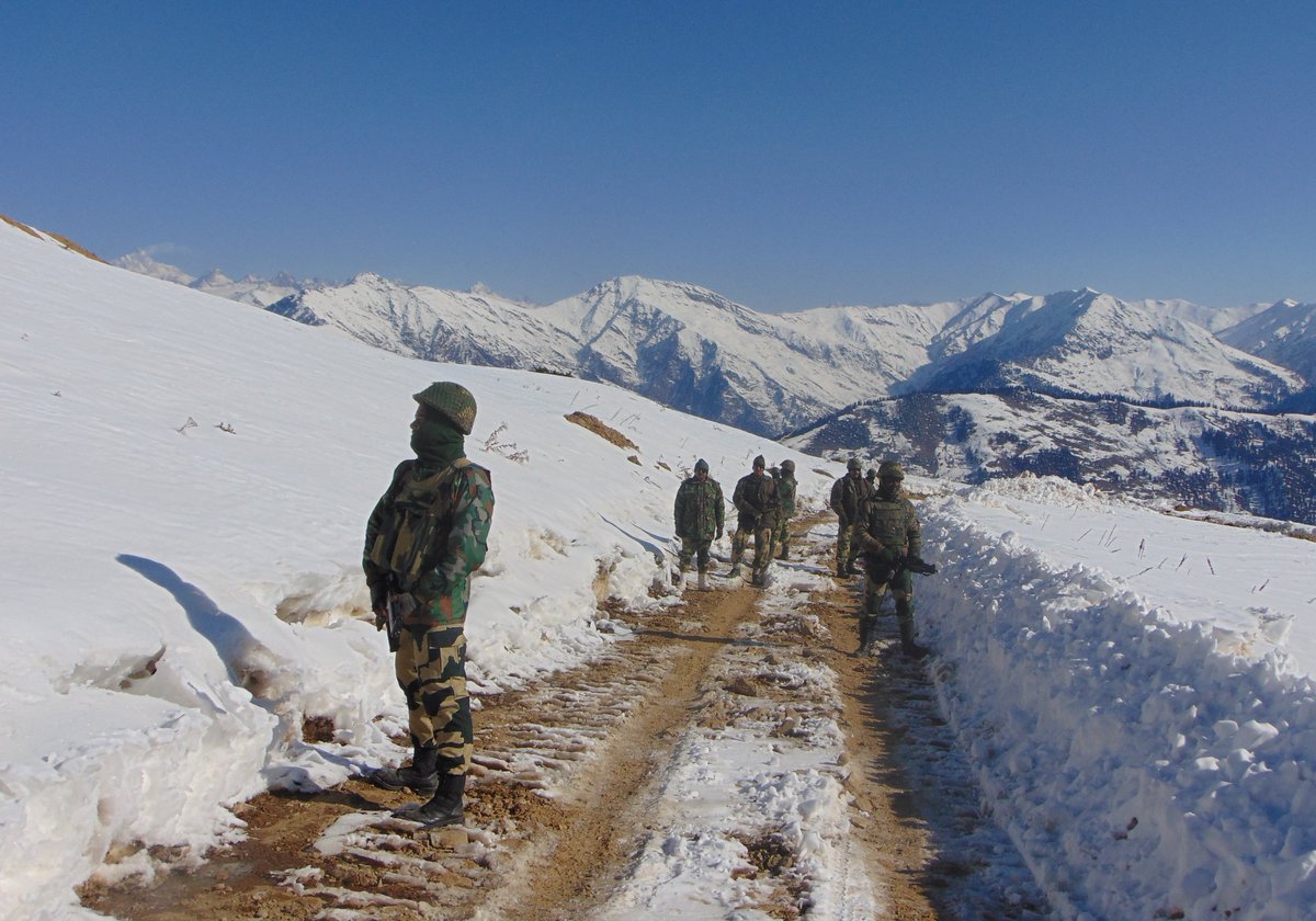 'Challenges and obstacles are part of the beautiful destination.' सीमा सुरक्षा बल - सर्वदा सतर्क l कश्मीर सीमान्त । #BSF #LoC