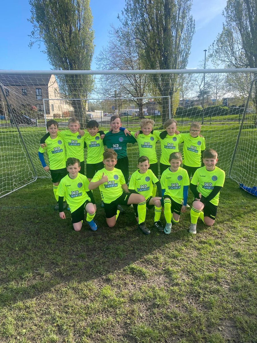 🚨BIG WINNERS!🚨 WINING a new kit from YO1 Radio and DCD Teamwear! Here is the Malt Shovel U10’s. Don’t they look brilliant in their new kit ⚽️⚽️