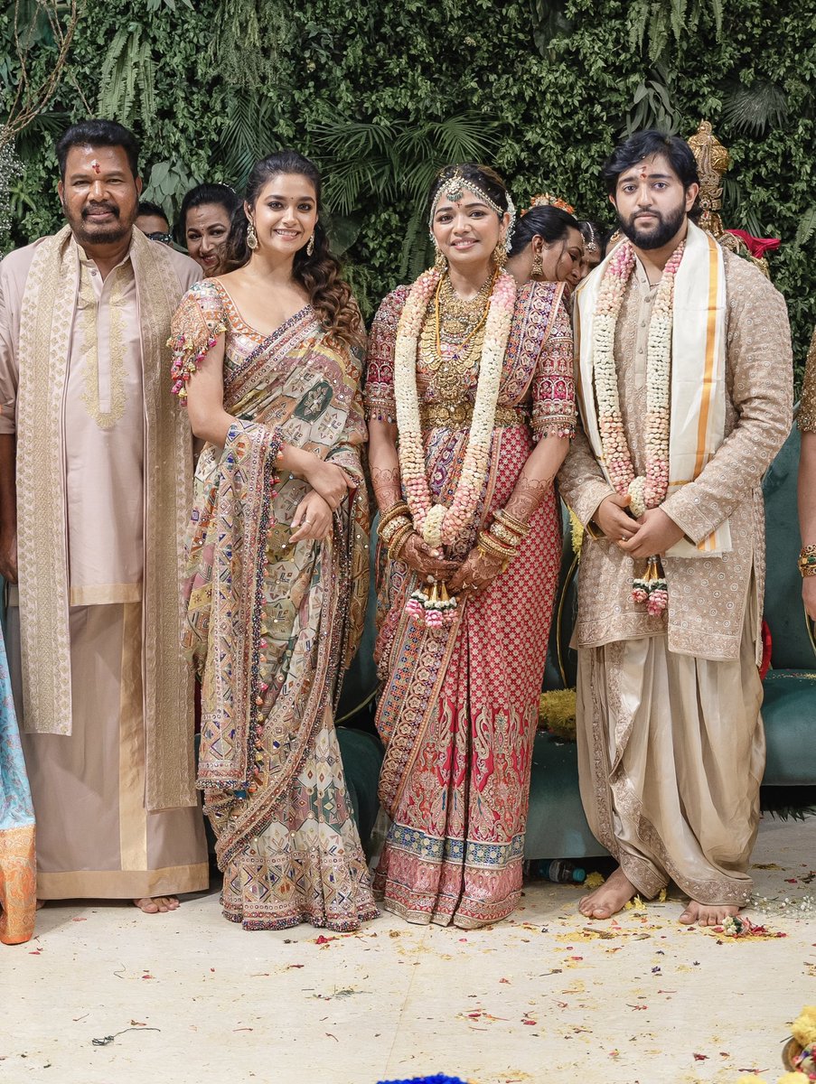 Our @KeerthyOfficial at Shankar’s daughter’s wedding ❤️ #KeerthySuresh