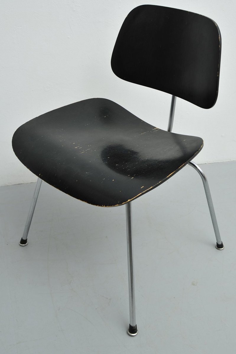 IndustrialMind's tweet photo. DCM by Charles &amp; Ray Eames (1945) https://t.co/erG6HBIFpS
