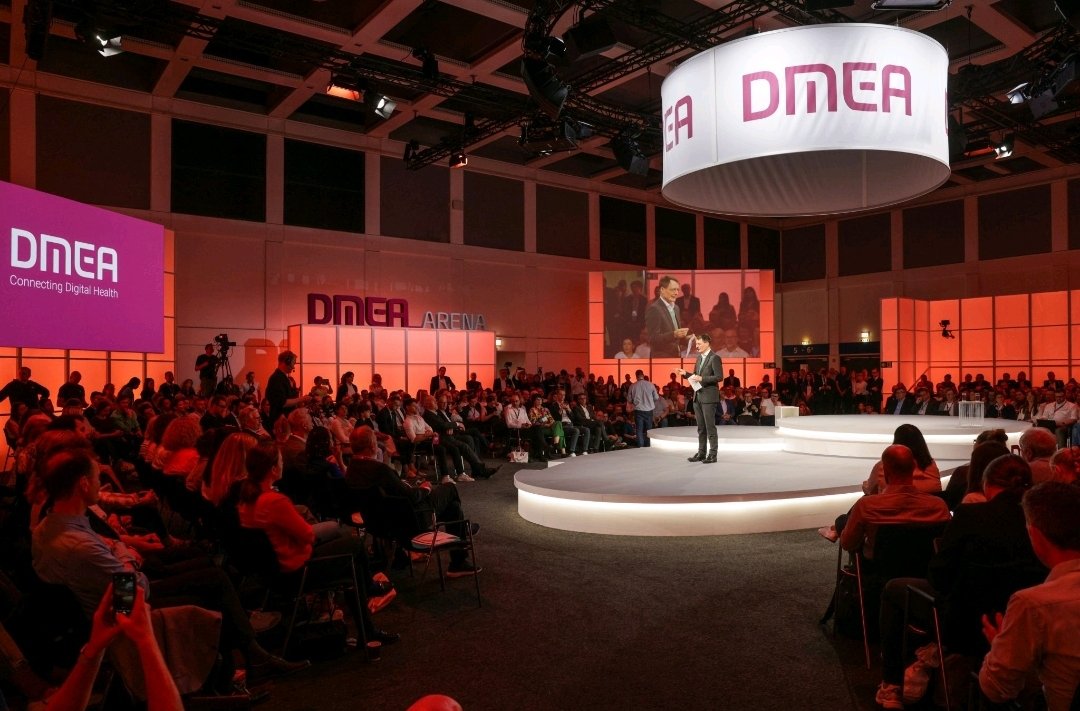 Wrapped #DMEA24 in Berlin! 800+ exhibitors and 320+ speakers on:
📱 DiGAS: Integrating apps into healthcare
🤖 AI Analytics: Evolving adaptive health systems
🔗 Interoperability: Enhancing data fluidity & privacy

See you next year! 🗓️ April 8-10, 2025 #DigitalHealth @_DMEA