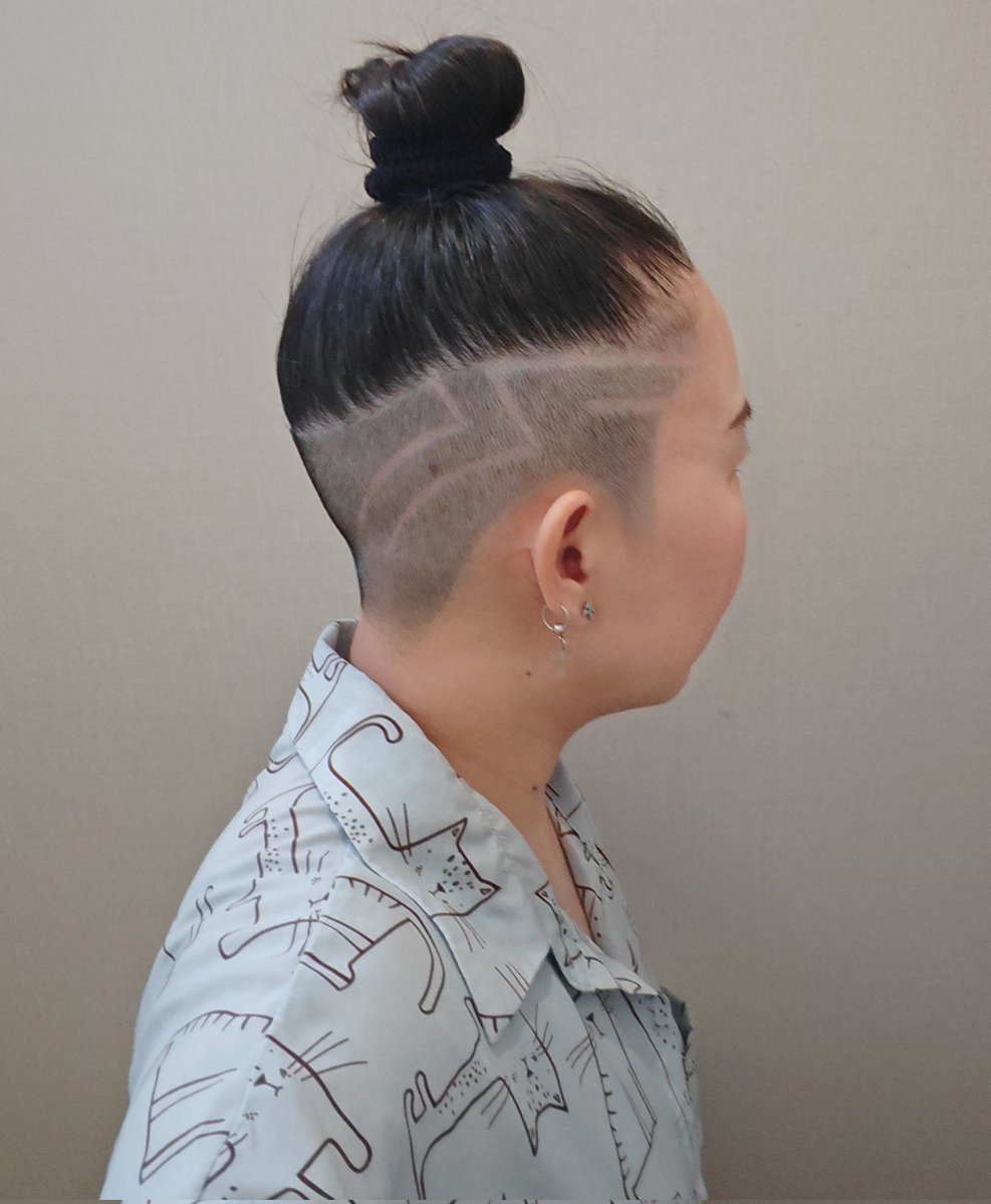 beckkaew's tweet photo. Refresh💈 #UnderCut #UnderCutDesign​ #UndercutGirls #UndercutGirl #UnderCutforWomen https://t.co/mmBjjqOhnz