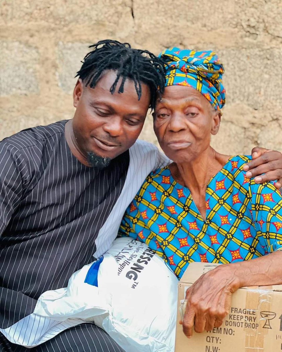 abdullahayofel's tweet image. What Actor KUNLE AFOD is doing for all these legendary actors and actresses is highly commendable... 👏
I personally commend his efforts... May Allah continue to protect and bless him more