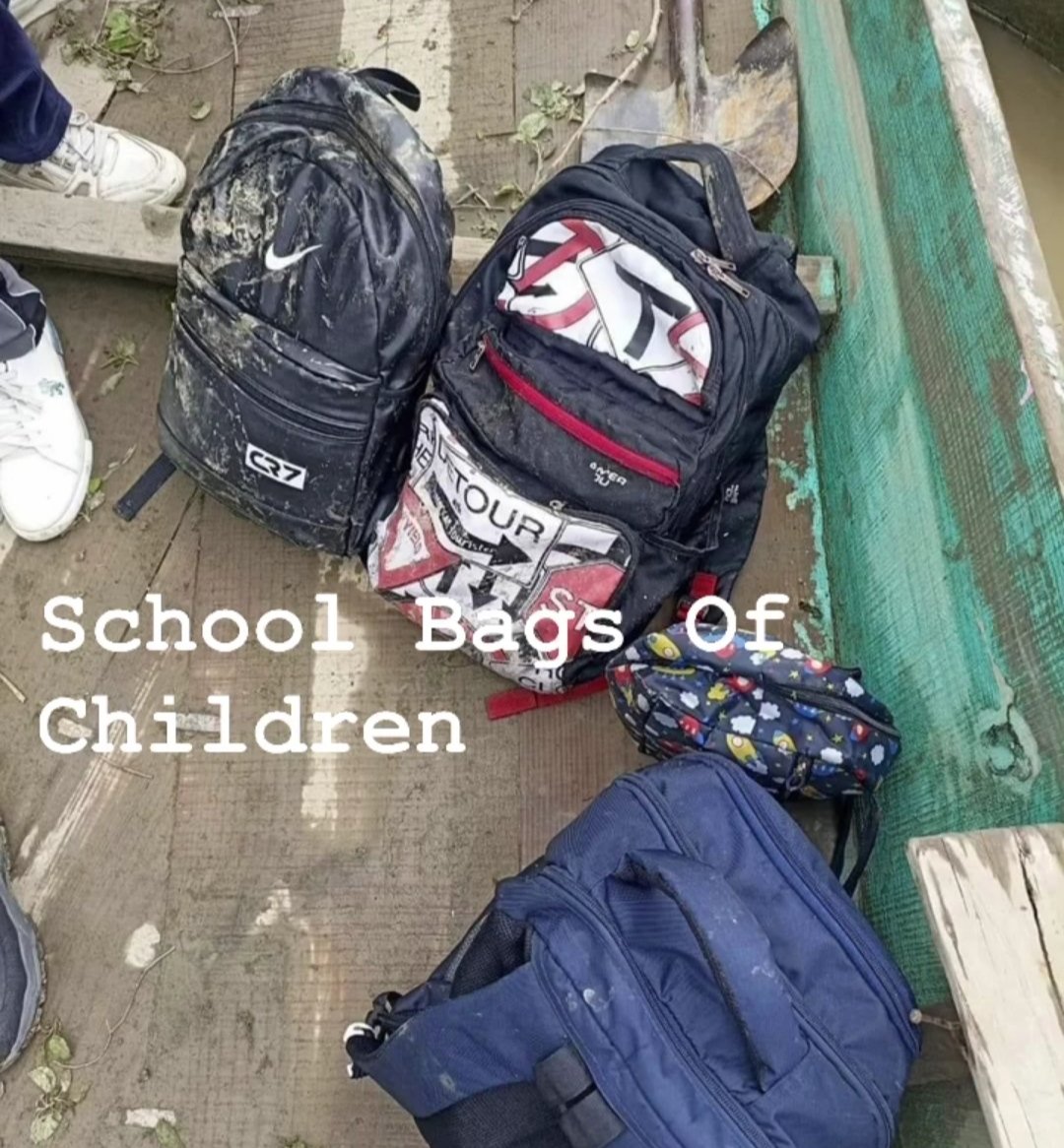 ZUHAIBBHAT20's tweet photo. They went to school and never returned 
#Gandballasjan https://t.co/6XaEt9EQH9