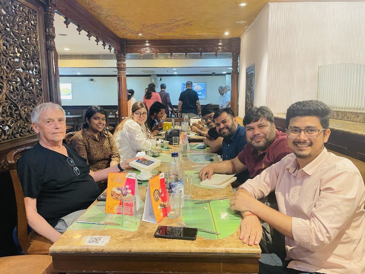 nidhi_econ's tweet photo. Big thanks to Prof.@ArielRubinstein for the insightful talk at Econschool.. Had an amazing evening! :)  #EconTwitter https://t.co/vHCsvC9CQs