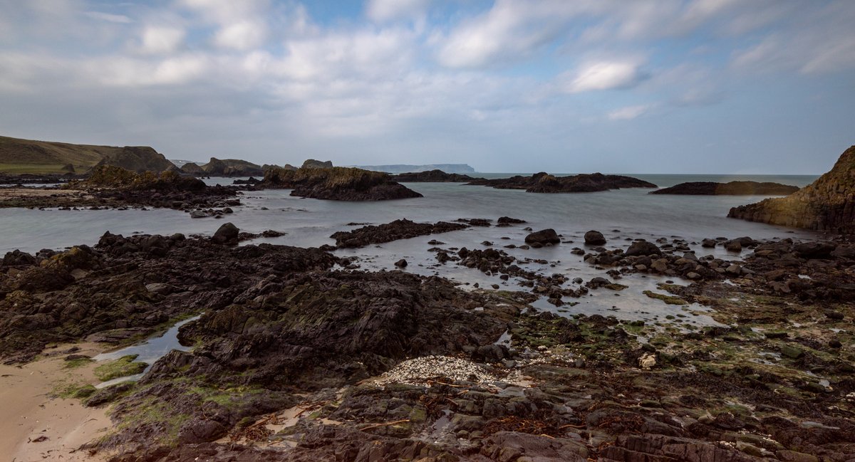 Ballintoy Harbour, Co. Antrim.    #RTEWeather #utvweather #Weather  #landscape  #art  #artistsontwitter  #photographer #nature #giantscauseway #ropebridge #ScottishGrandNational