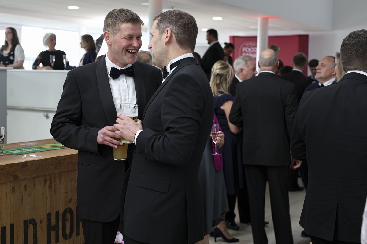 Awards night is a great place to catch up and meet new businesses and people within the sector! Will we see you on awards night? ✨ #WalesFoodandDrinkAwards